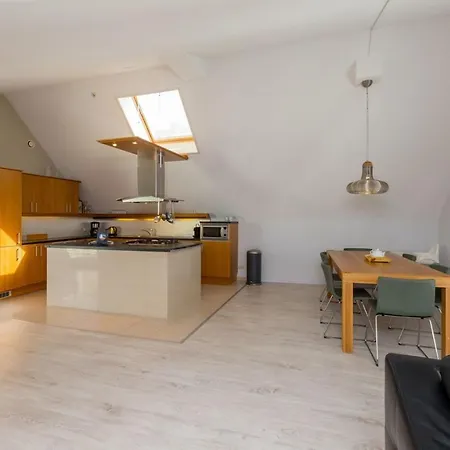 Apartment Dorpstienden 10 - Ouddorp, Spacious With Big Kitchen, Near The Beach And Centre Of The Village *